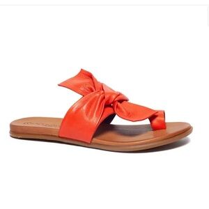 Unity in Diversity Kira 162 Crush Toe Loop Sandals 41/10